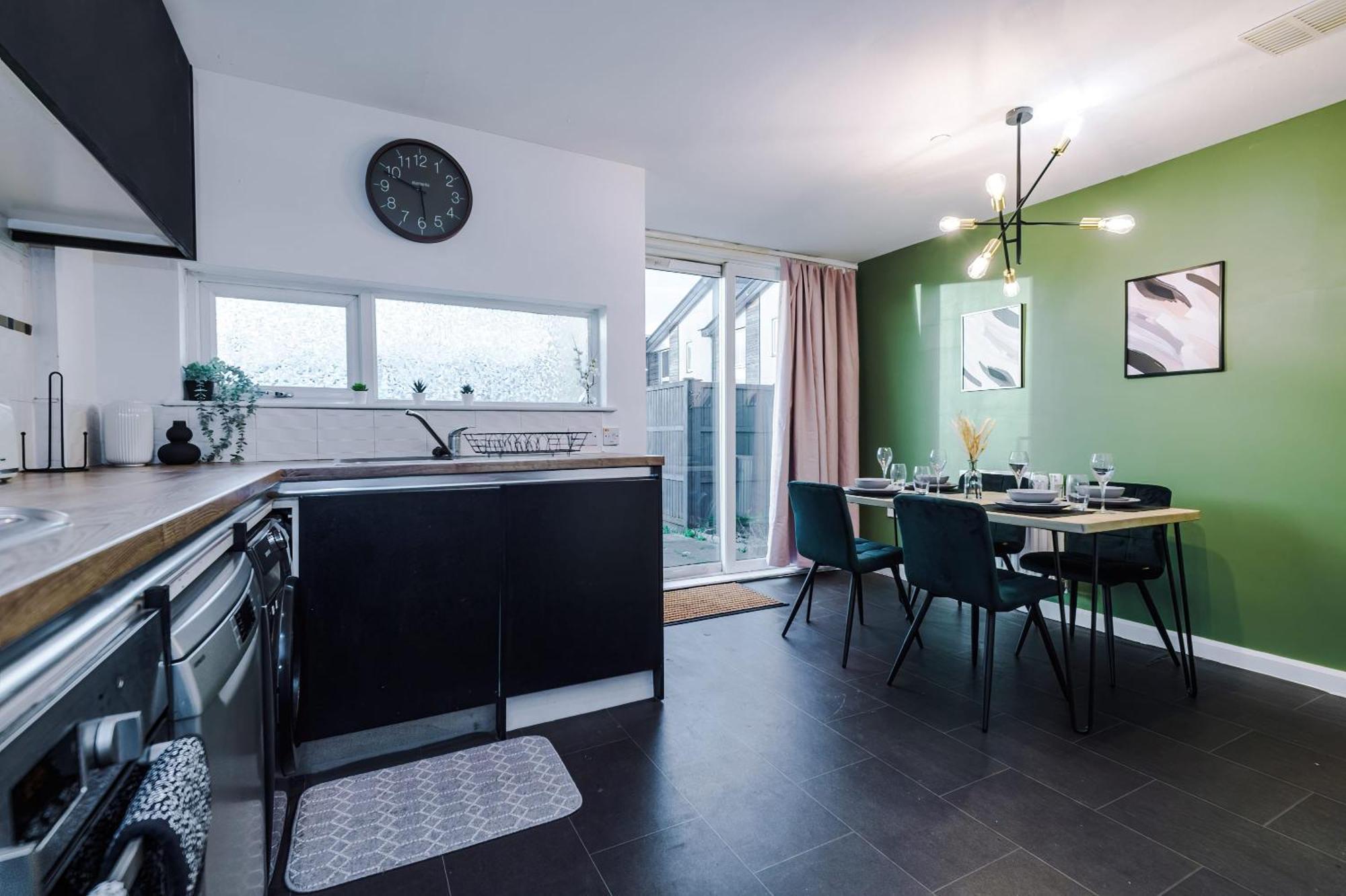 Rest&Recharge At A Spacious Townhouse By The Etihad Villa Manchester Eksteriør bilde